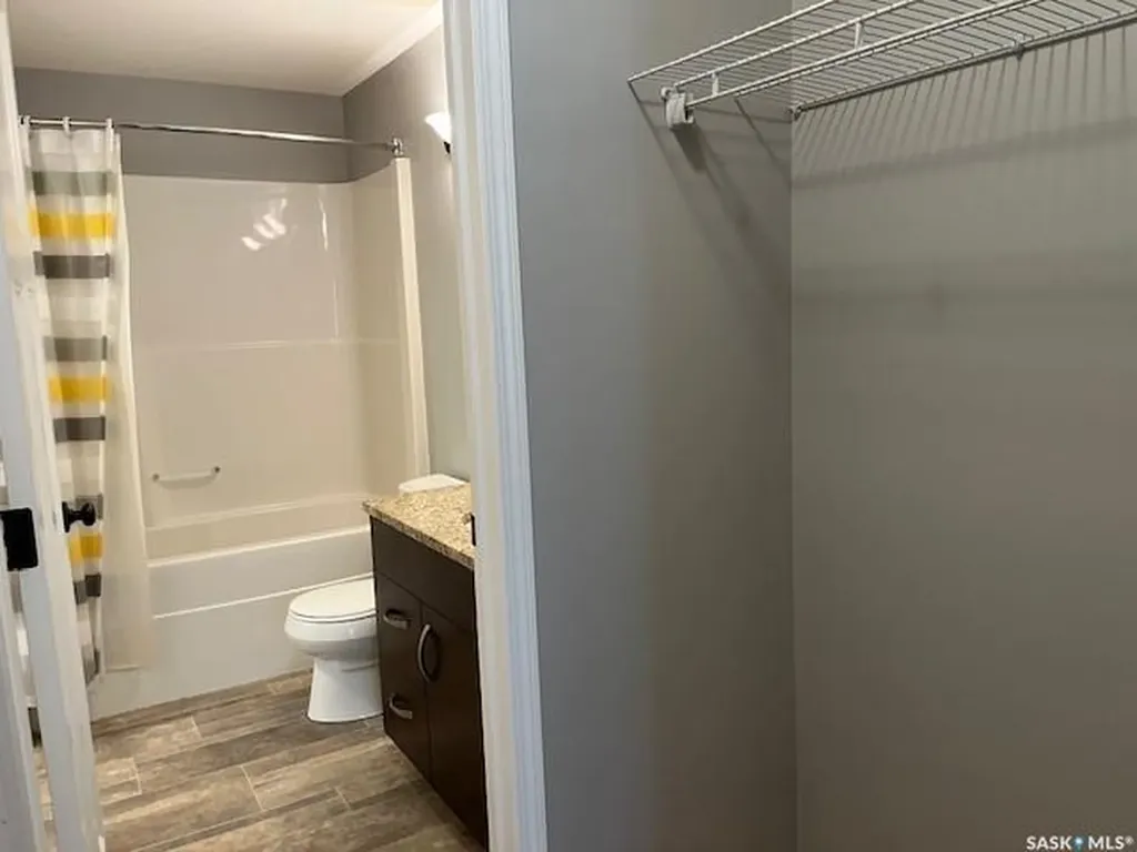 1220 Blackfoot Drive Regina SK S4S 6T2