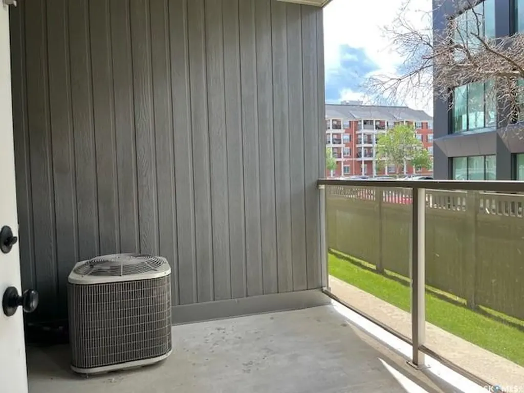 1220 Blackfoot Drive Regina SK S4S 6T2