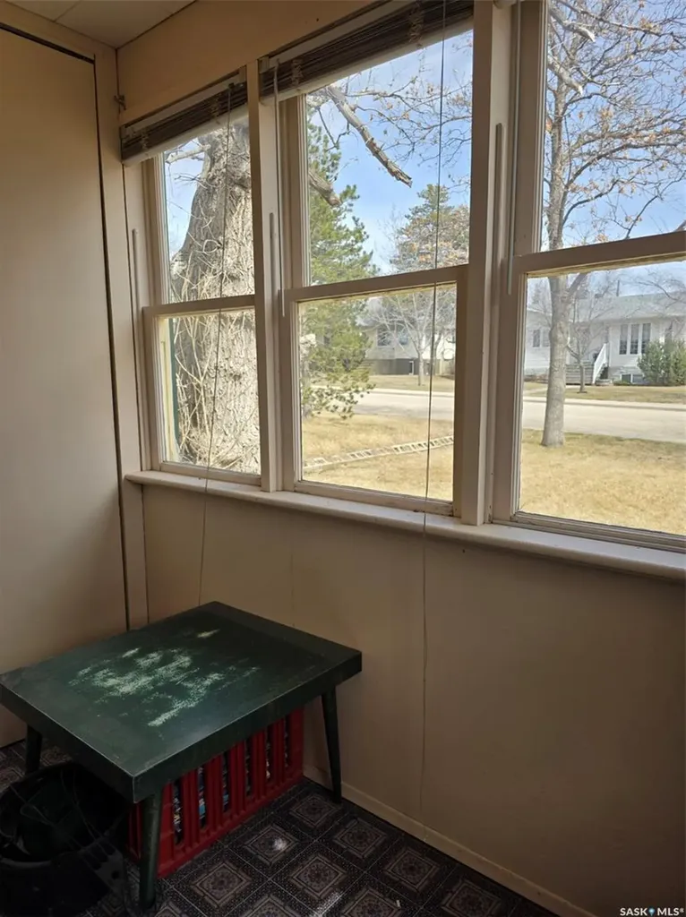 604 3rd Avenue NW Swift Current SK S9H 0S9