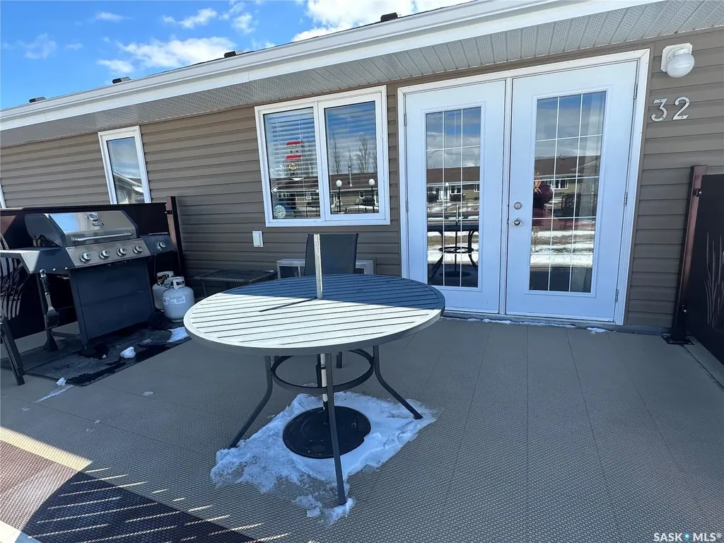 1250 Aaro Avenue Elbow SK S0H 1J0