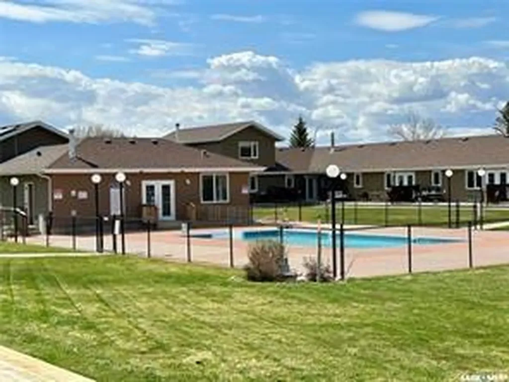 1250 Aaro Avenue Elbow SK S0H 1J0