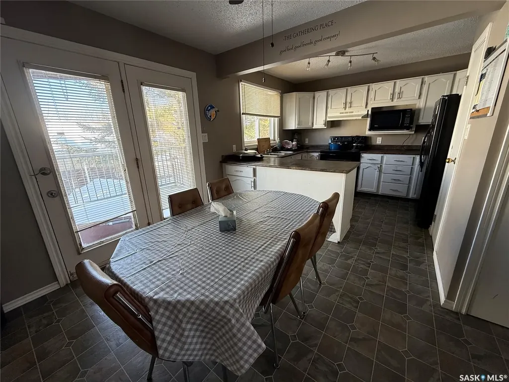 1498 Lacroix Street Prince Albert SK S6V 7T8