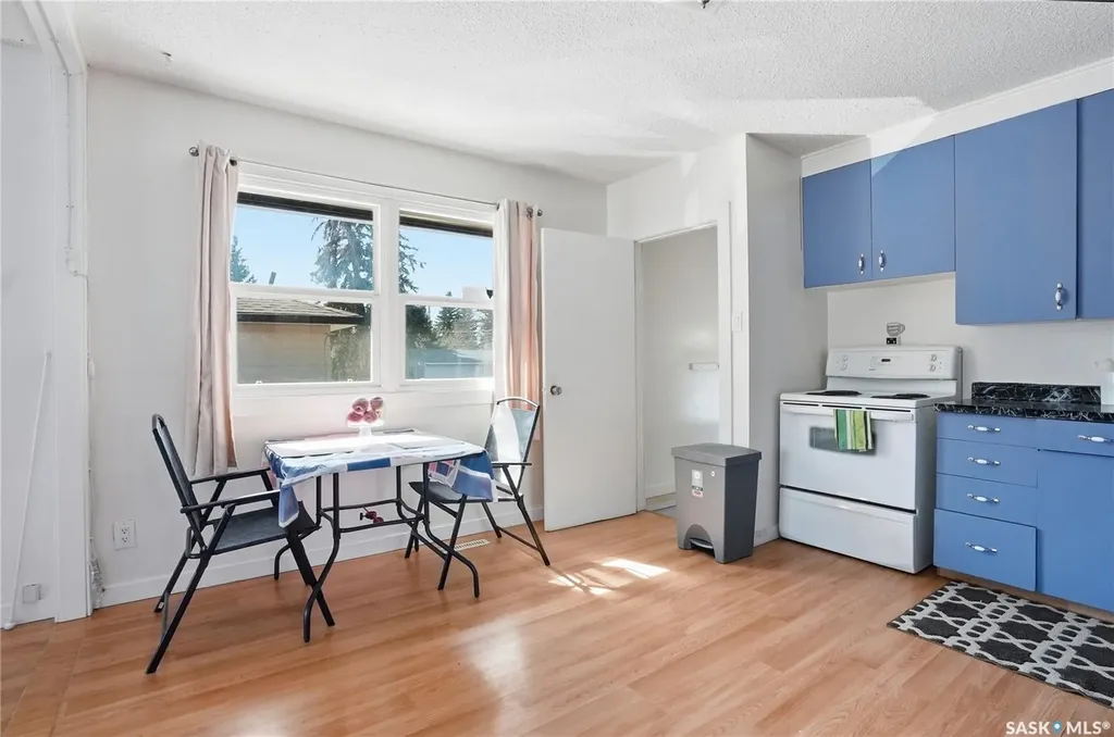 1709 2nd Avenue N Saskatoon SK S7K 3N2