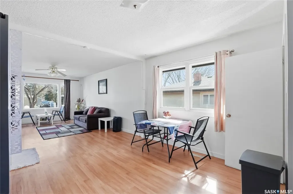 1709 2nd Avenue N Saskatoon SK S7K 3N2