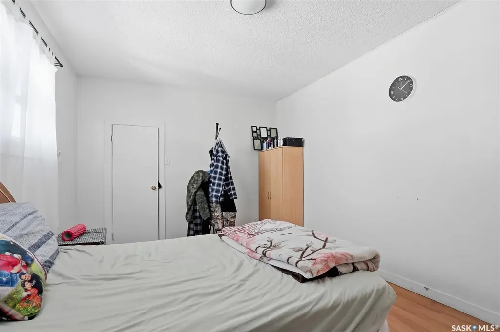1709 2nd Avenue N Saskatoon SK S7K 3N2
