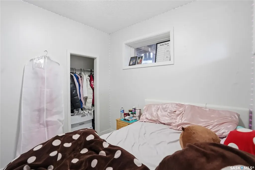 1709 2nd Avenue N Saskatoon SK S7K 3N2