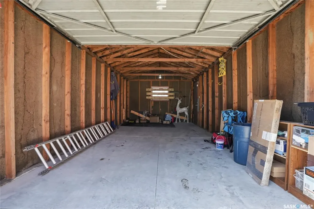 1709 2nd Avenue N Saskatoon SK S7K 3N2