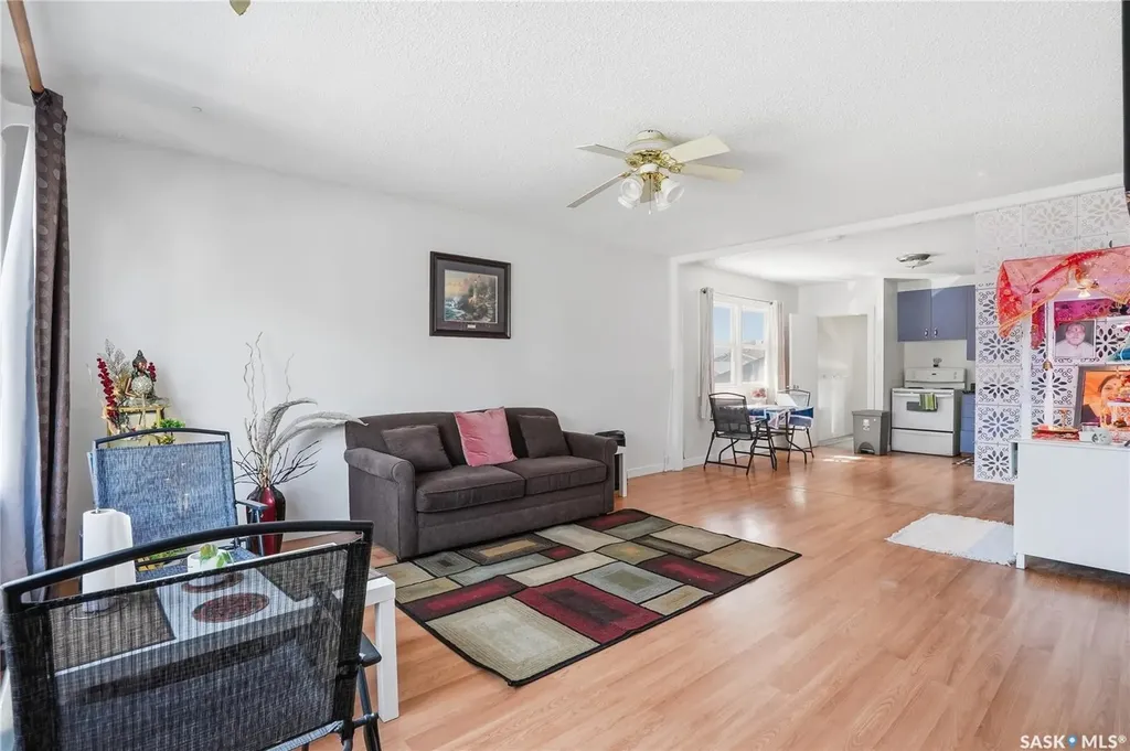 1709 2nd Avenue N Saskatoon SK S7K 3N2