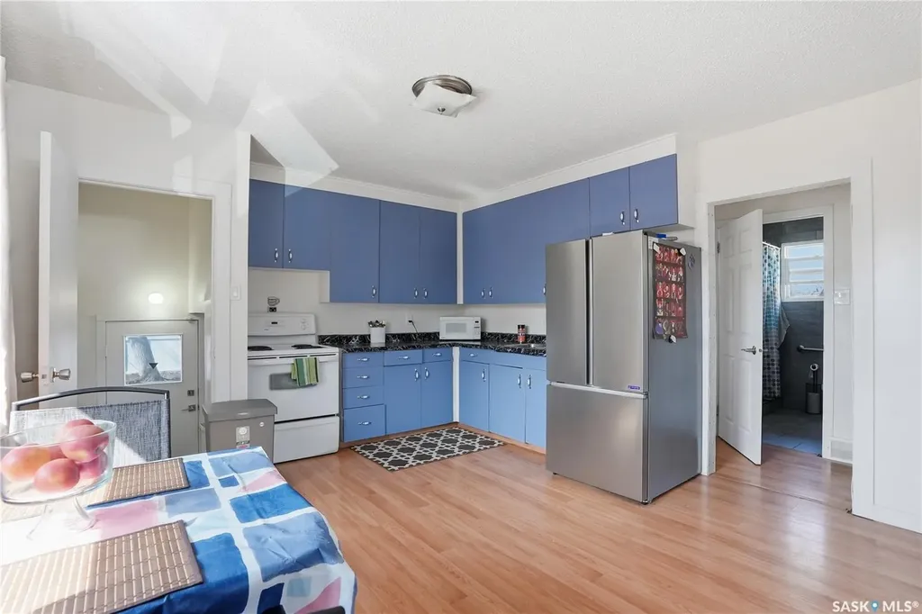 1709 2nd Avenue N Saskatoon SK S7K 3N2