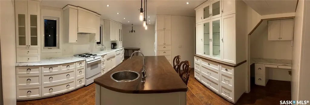 1306 Assiniboia Avenue Grenfell SK S0G 2B0