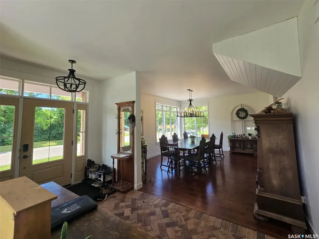 1306 Assiniboia Avenue Grenfell SK S0G 2B0