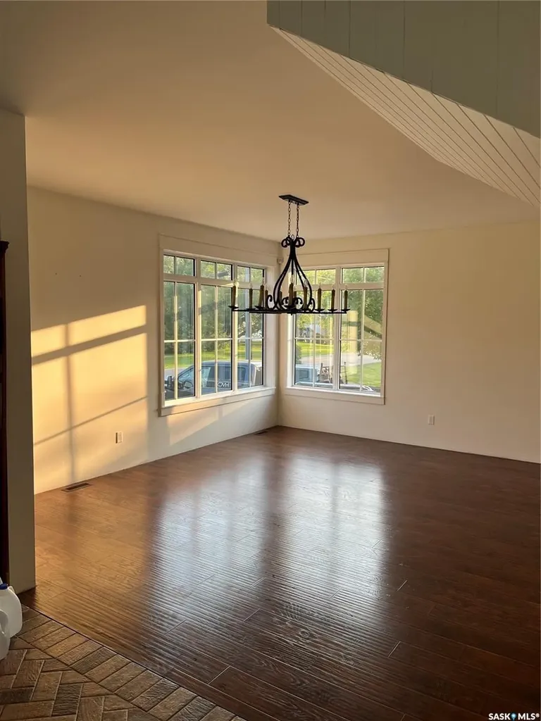 1306 Assiniboia Avenue Grenfell SK S0G 2B0