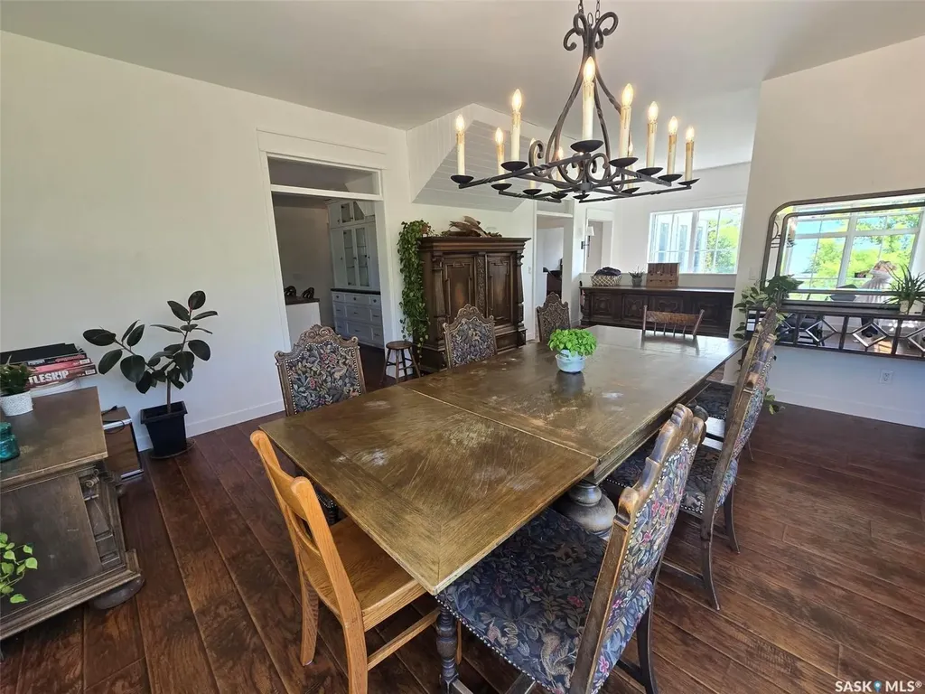 1306 Assiniboia Avenue Grenfell SK S0G 2B0