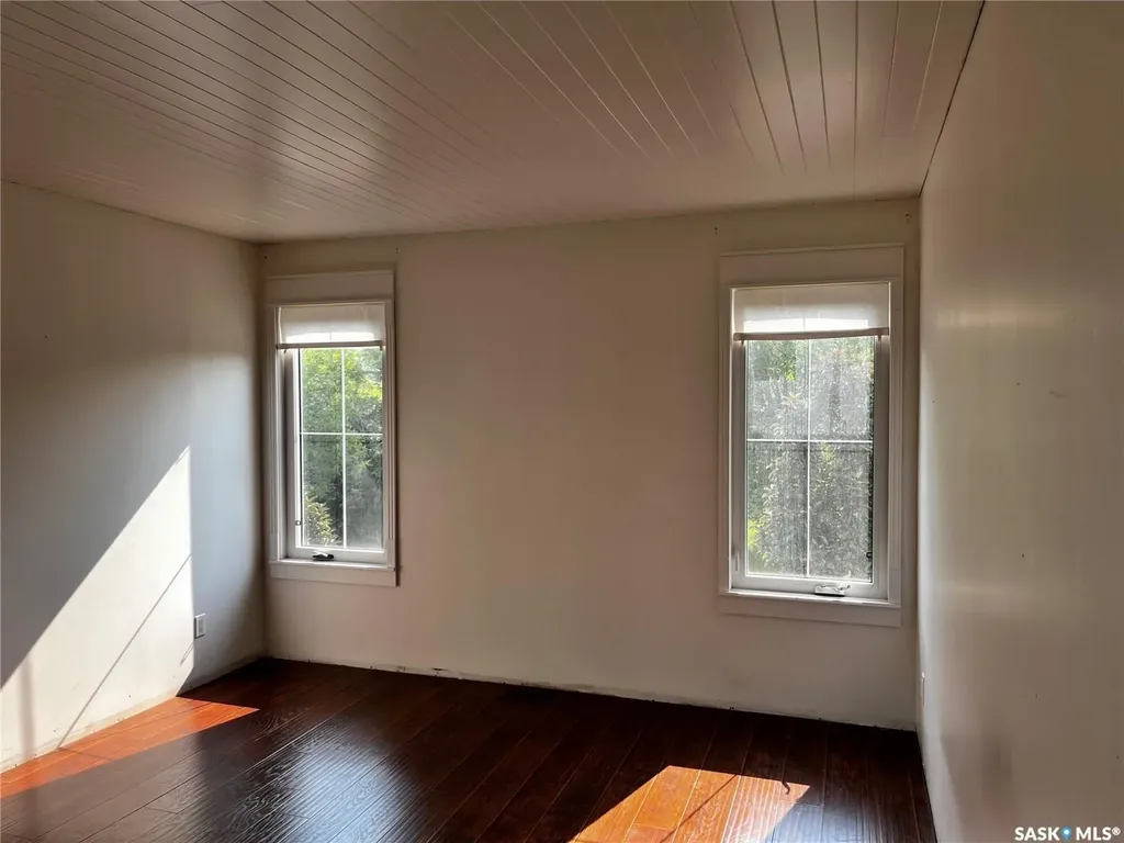1306 Assiniboia Avenue Grenfell SK S0G 2B0