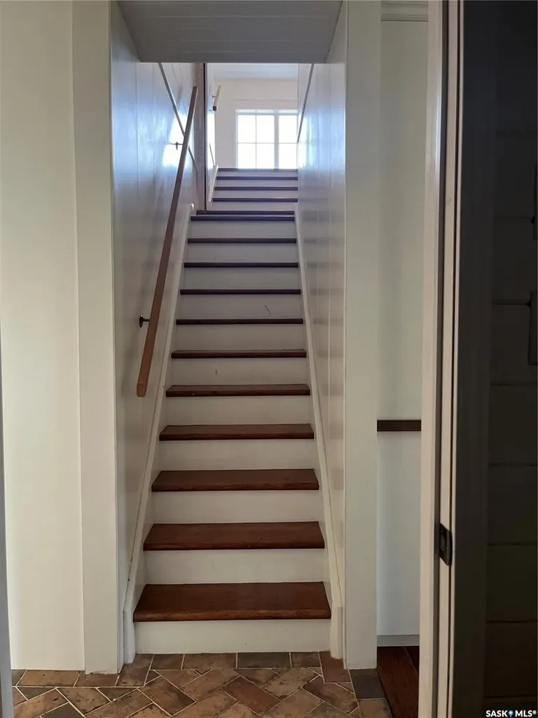 1306 Assiniboia Avenue Grenfell SK S0G 2B0