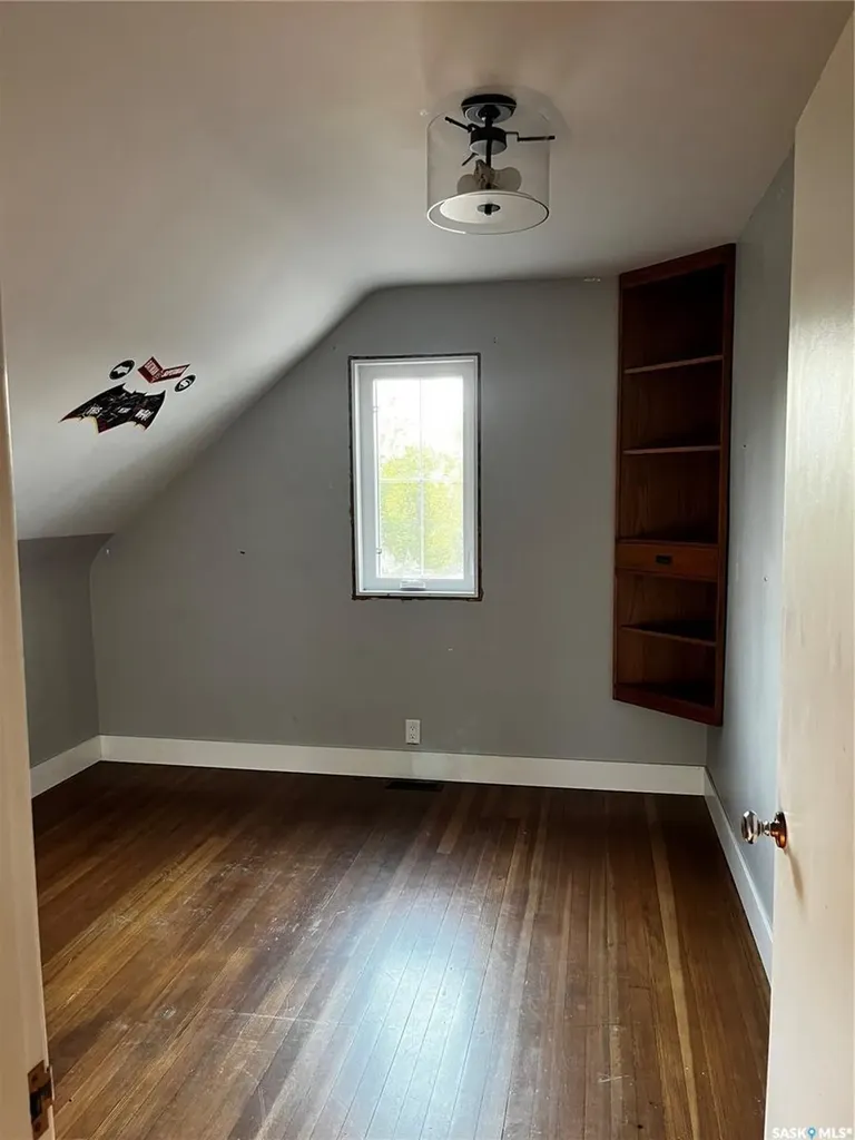 1306 Assiniboia Avenue Grenfell SK S0G 2B0