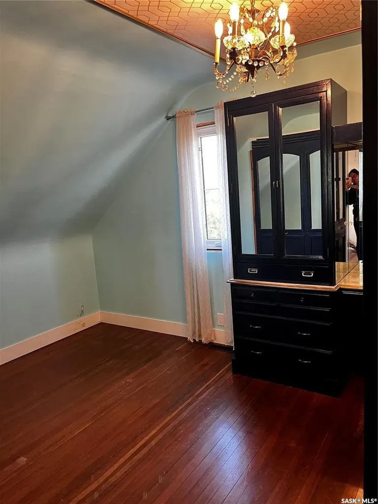 1306 Assiniboia Avenue Grenfell SK S0G 2B0
