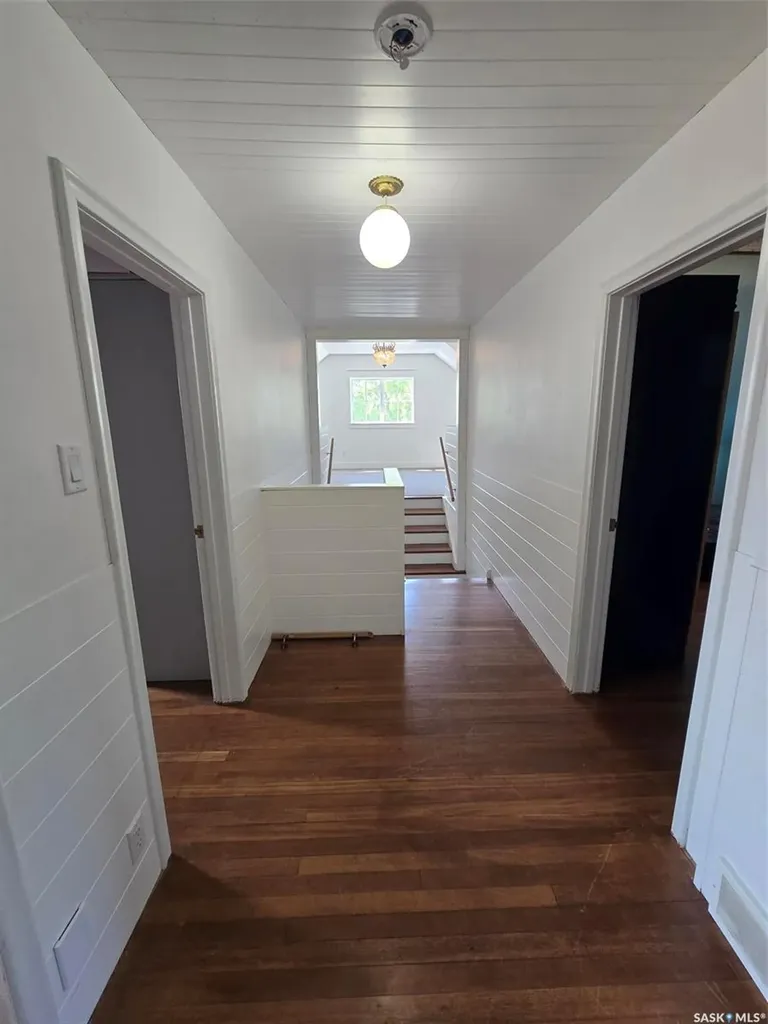 1306 Assiniboia Avenue Grenfell SK S0G 2B0