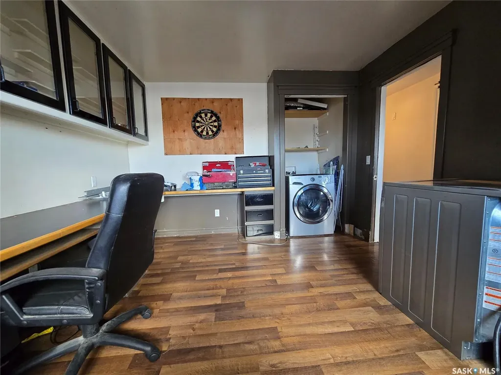 145 Laing Crescent Weyburn SK S4H 2R8