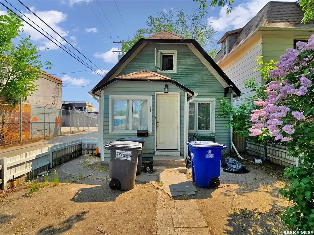 312 E Avenue S Saskatoon SK S7M 1S1