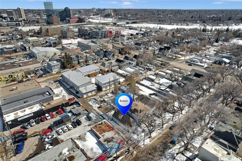 312 E Avenue S Saskatoon SK S7M 1S1