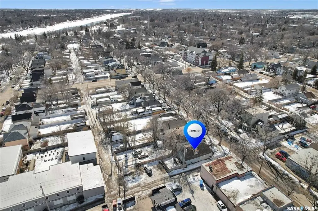 312 E Avenue S Saskatoon SK S7M 1S1