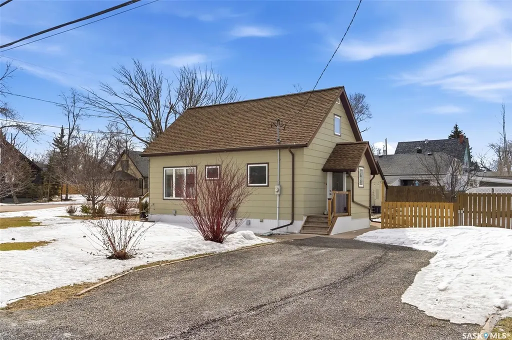 800 Pheasant Street Grenfell SK S0G 2B0