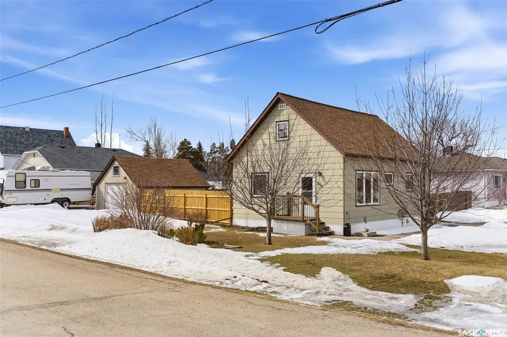 800 Pheasant Street Grenfell SK S0G 2B0
