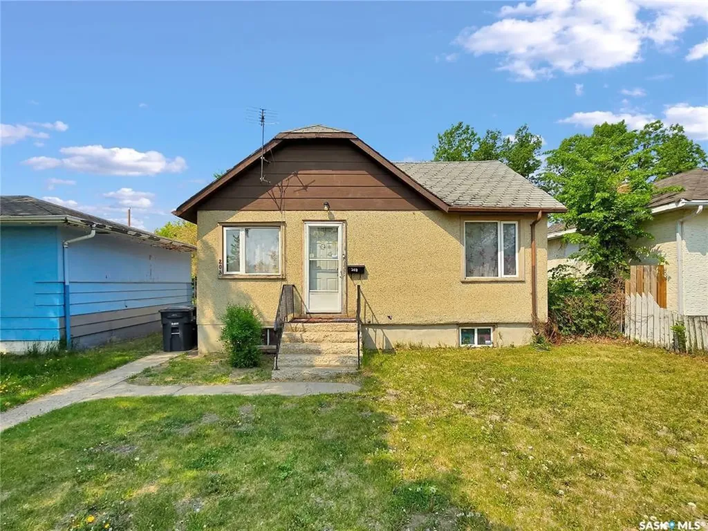 203 U Avenue S Saskatoon SK S7M 1R8