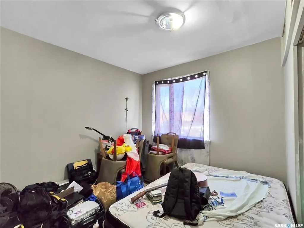 203 U Avenue S Saskatoon SK S7M 1R8