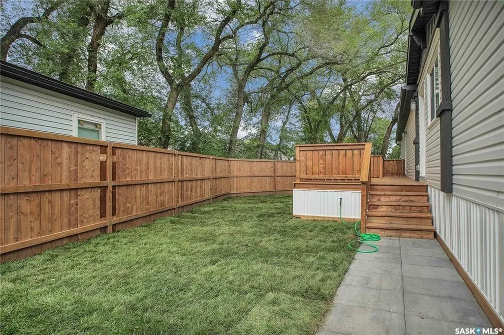 1524 Rayner Avenue Saskatoon SK S7N 2P8