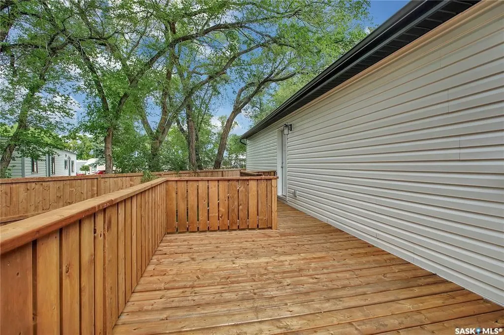 1524 Rayner Avenue Saskatoon SK S7N 2P8