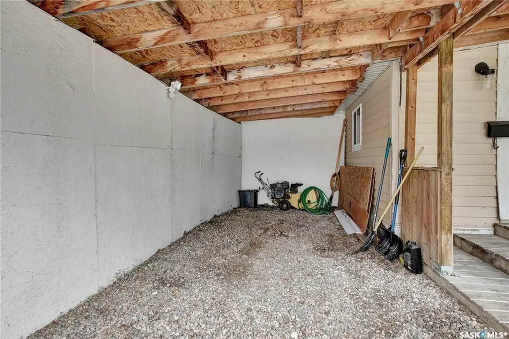 1524 Rayner Avenue Saskatoon SK S7N 1Y1