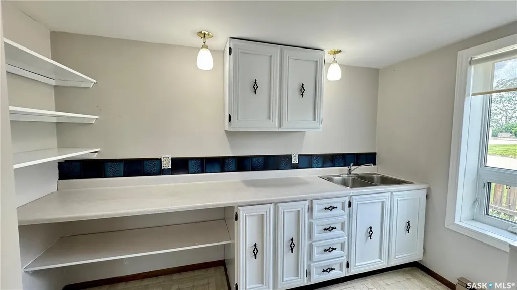 209 1st Street E Dinsmore SK S0L 0T0