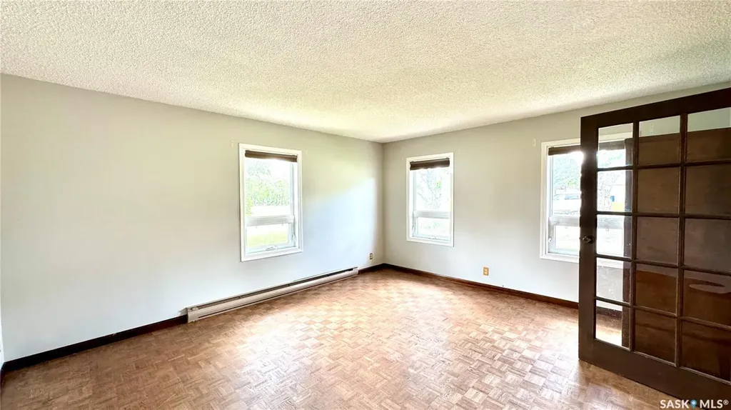 209 1st Street E Dinsmore SK S0L 0T0