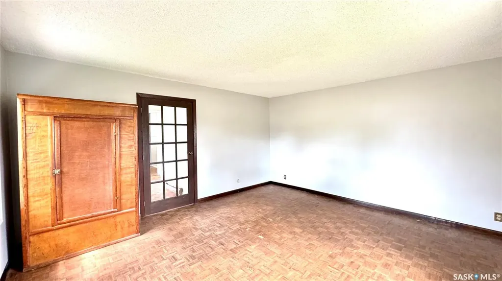209 1st Street E Dinsmore SK S0L 0T0