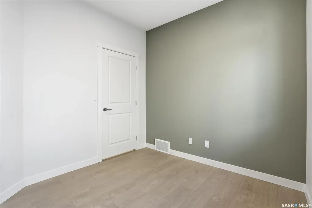 151 Nazarali Way Saskatoon SK S7V 1P6