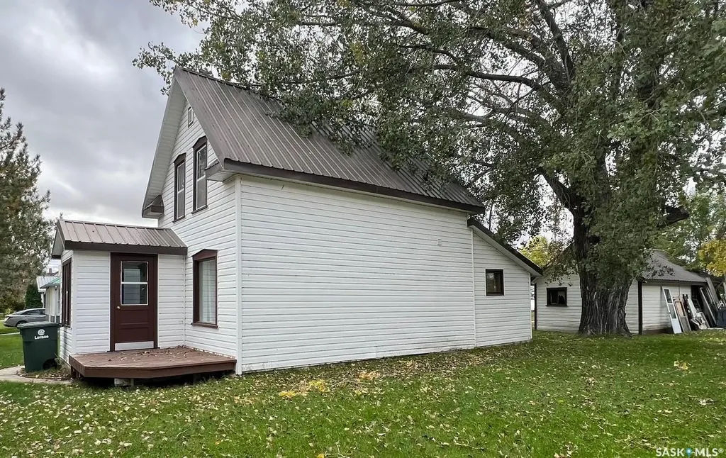311 1st Street W Wilkie SK S0K 4W0