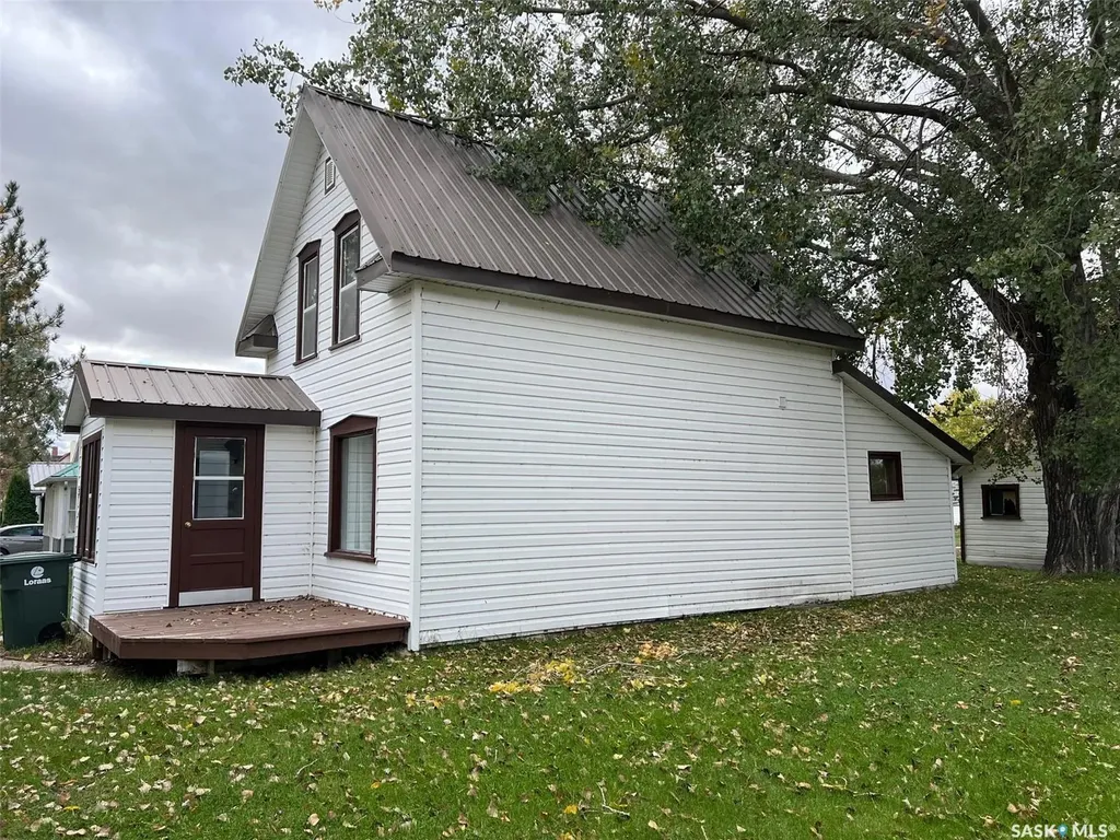 311 1st Street W Wilkie SK S0K 4W0
