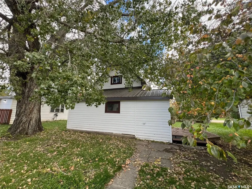 311 1st Street W Wilkie SK S0K 4W0