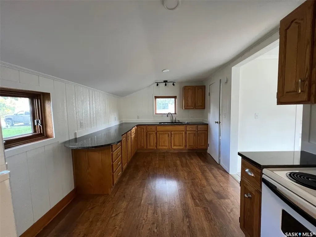 311 1st Street W Wilkie SK S0K 4W0