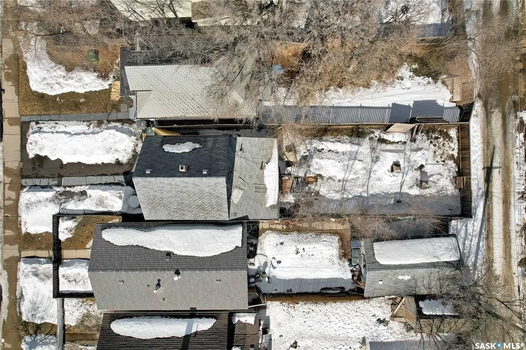 206 K Avenue S Saskatoon SK S7M 2C8