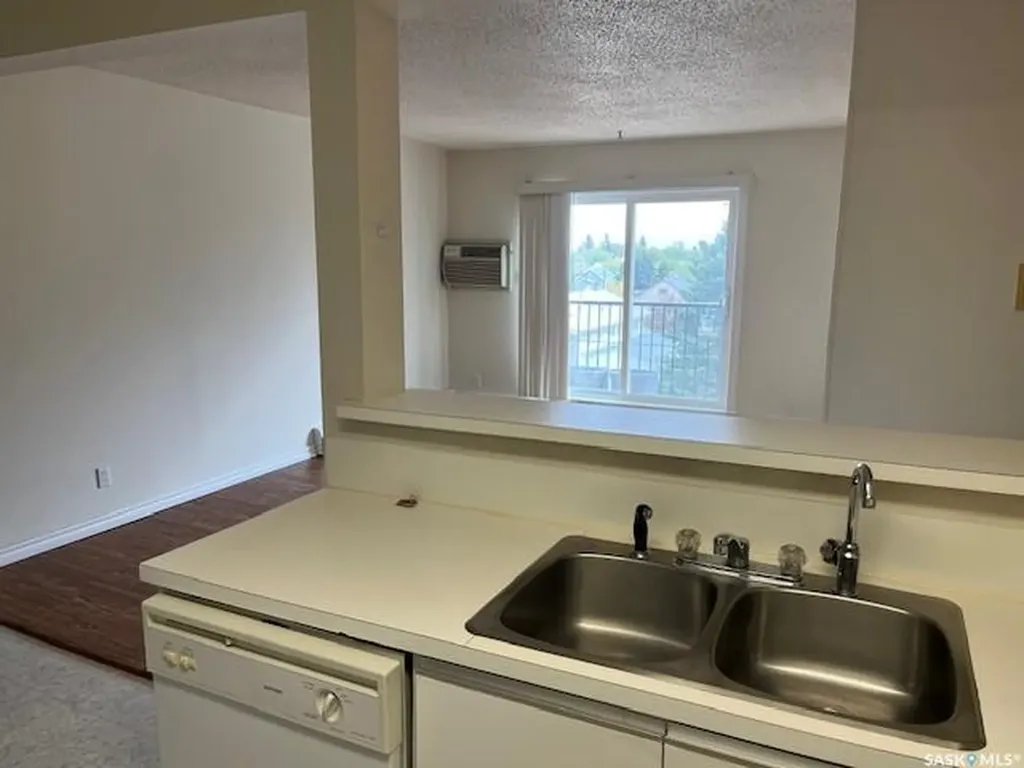 302 8th Avenue SW Biggar SK S0K 0M0