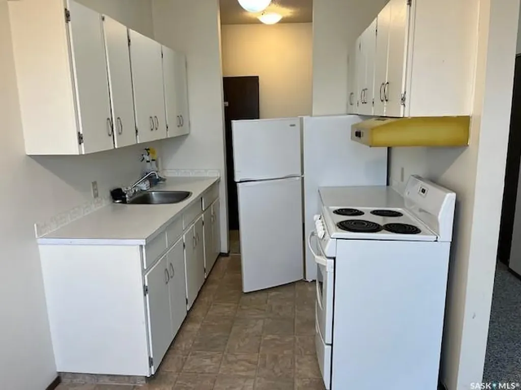 302 8th Avenue SW Biggar SK S0K 0M0