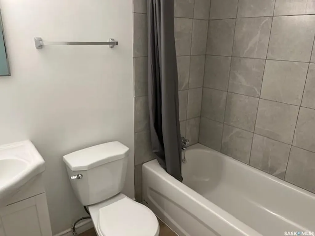 319 8th Avenue SW Biggar SK S0K 0M0