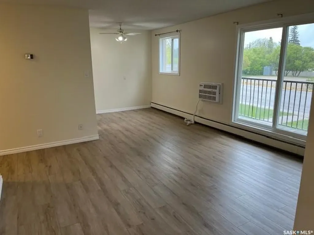 319 8th Avenue SW Biggar SK S0K 0M0