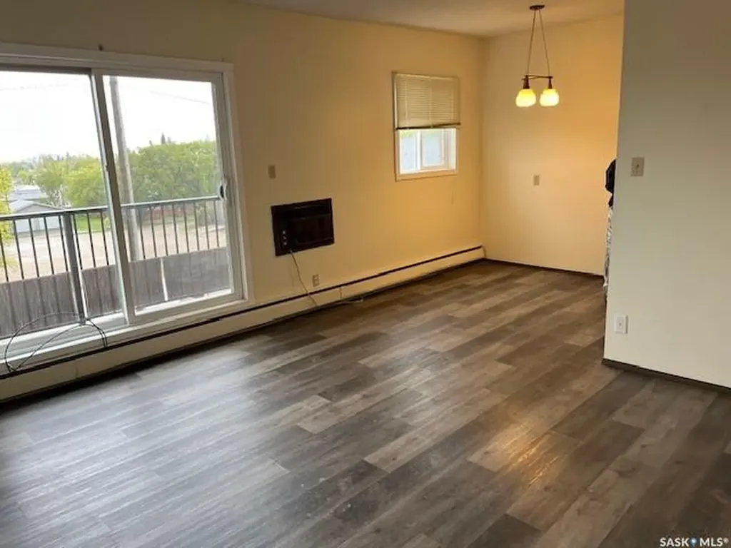 319 8th Avenue SW Biggar SK S0K 0M0