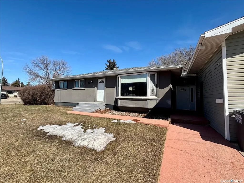 1 Davidson Crescent Saskatoon SK S7L 3Z9