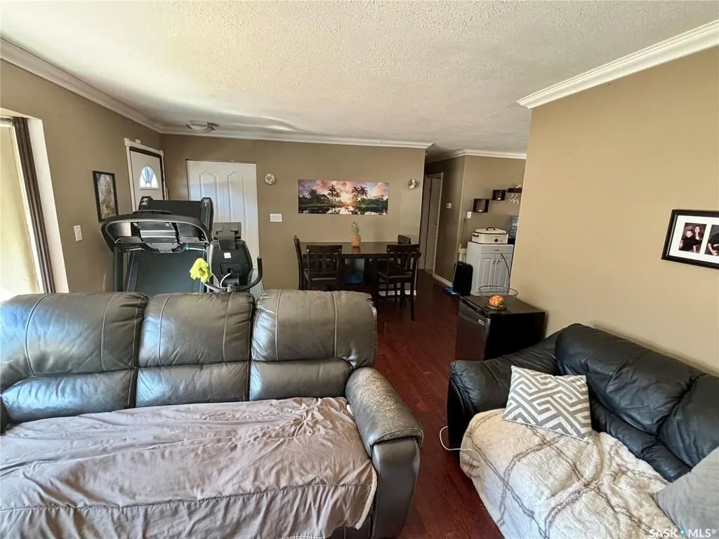 1 Davidson Crescent Saskatoon SK S7L 3Z9