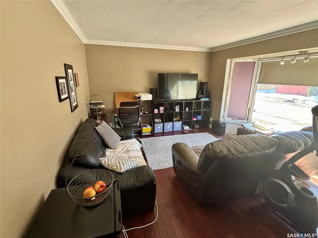 1 Davidson Crescent Saskatoon SK S7L 3Z9